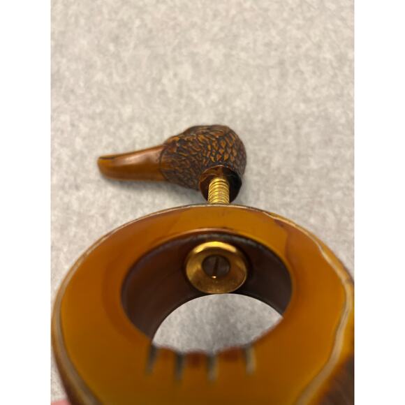 Stampealari Nutcracker Breaker Duck Head Molded Wood Effect Threaded Screw‎ - Picture 8 of 13